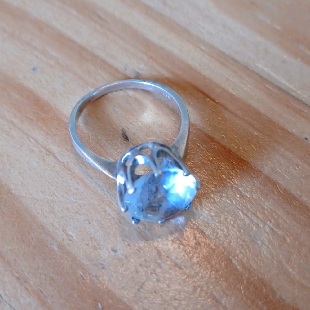 Vintage sterling silver zircon ring